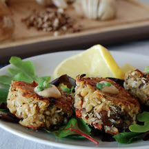 Crab and Mushroom Cakes with Chipotle Aïoli