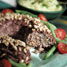 Meatloaf Ring with Peanuts