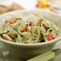 One-Pot Pasta with Tomatoes, White Beans and Pesto