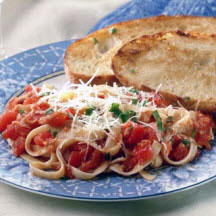 Plum Tomatoes with Fettuccine and Mozzarella