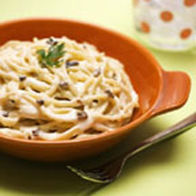 Spaghetti in Mushroom Cheese Sauce