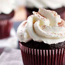 Heavenly Bliss Cupcakes with Sweetened Whipped Cream Frosting