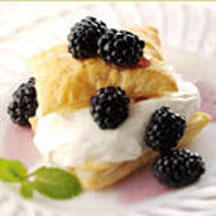 Fresh Berry Puffs