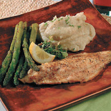 Broiled Catfish with Lemon Wine Sauce