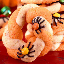 Spider-Covered Cookies