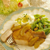 Pork Chops with Caramelized Apples